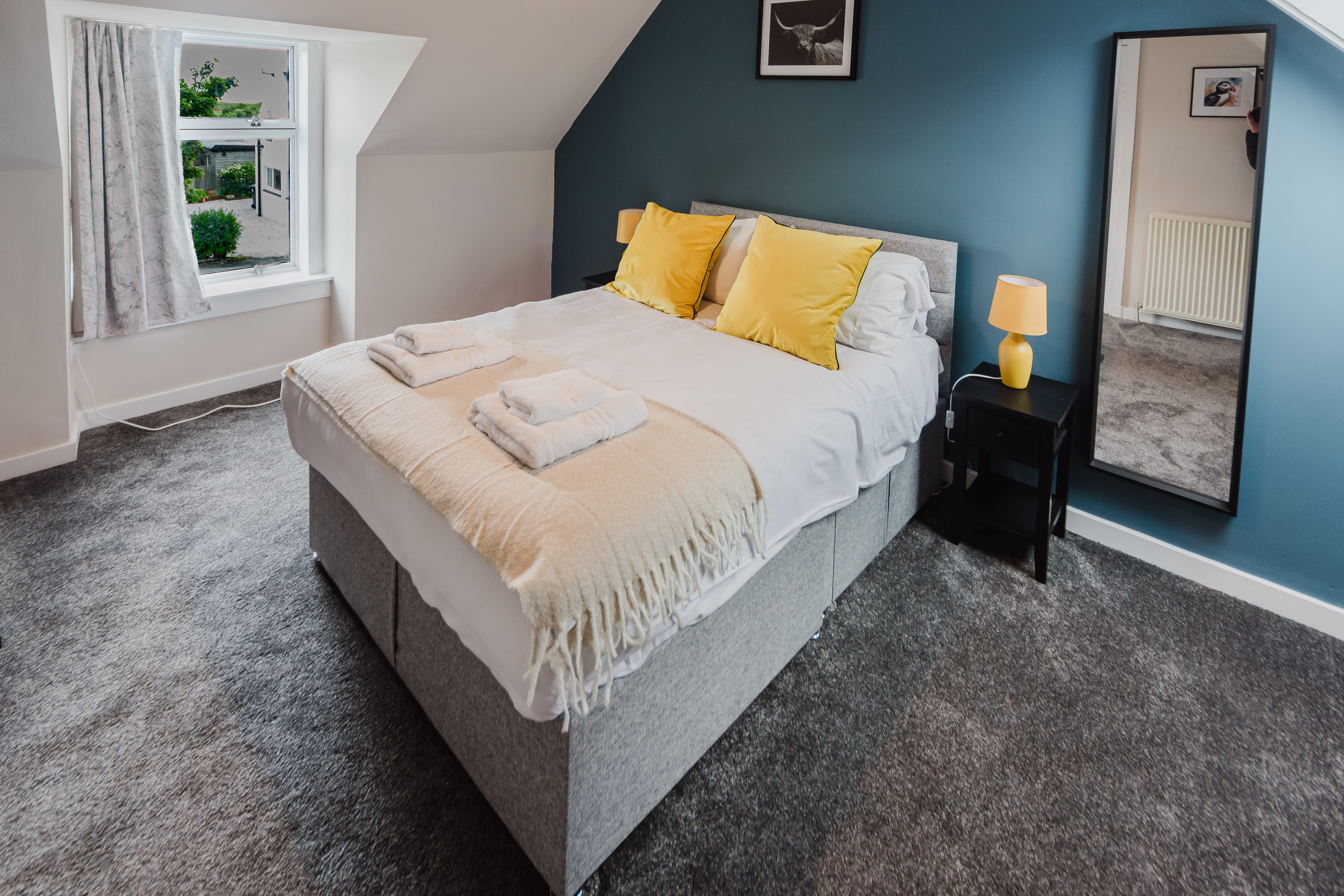 King bedroom, ground floor